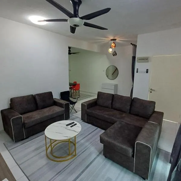 Seroja Guesthouse Gambang, hotel v destinaci Gambang