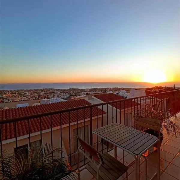 Green Oasis Penthouse, hotell i Pegeia