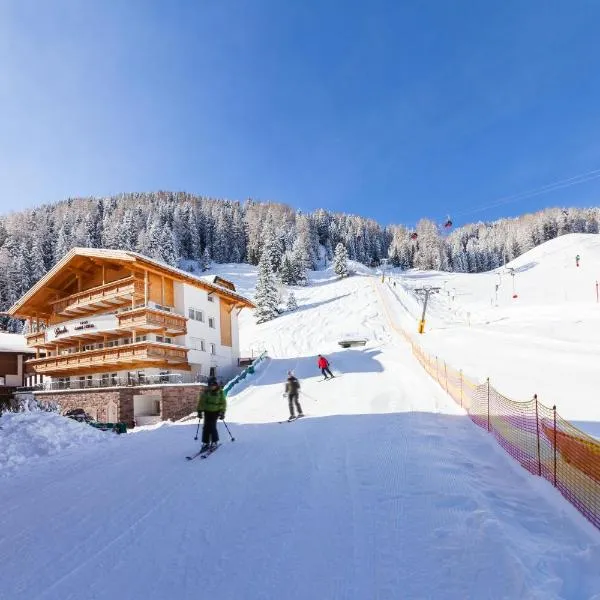 Giardin Boutique Hotel B&B, hotel v Selva di Val Gardena