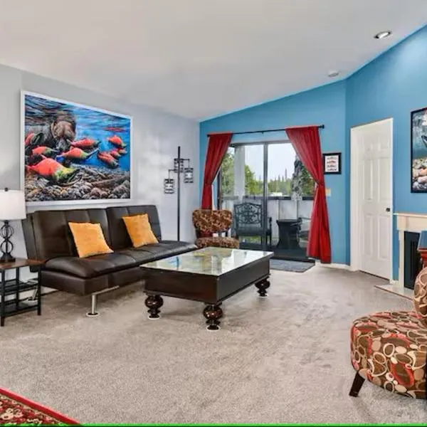 Fishy-Fishy Townhome, viešbutis mieste Kenajus