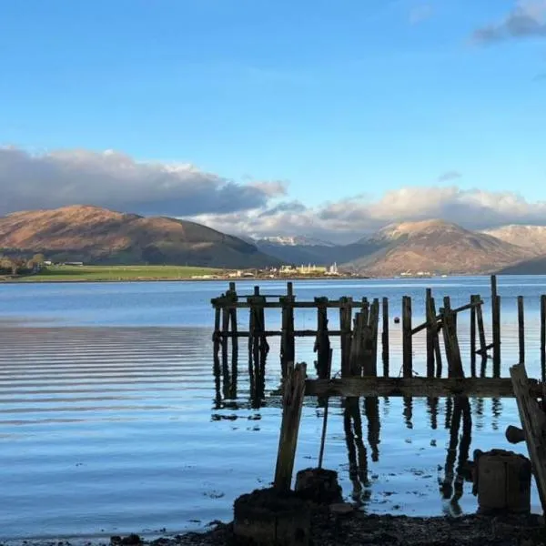 Beautiful Upper Apartment/Stunning Sea Views, Isle of Bute, hotel in Port Bannatyne