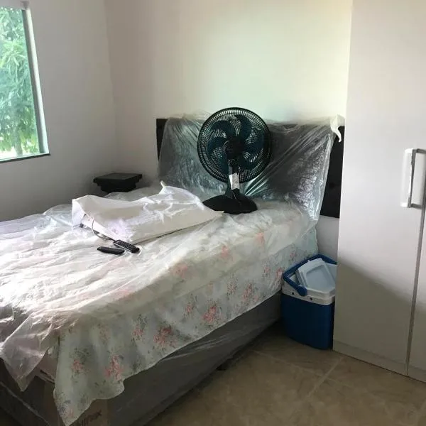 Casa de praia, hotel en Una