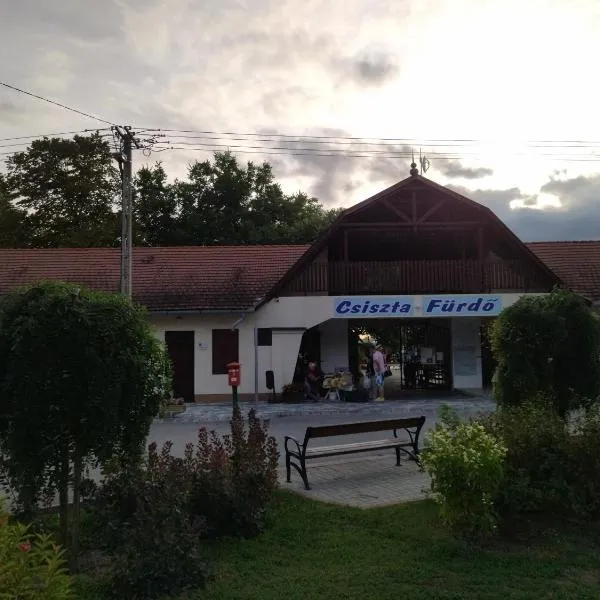 Fenyőházak, ξενοδοχείο σε Buzsák