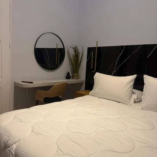 Byzantium Suite in the centre of Hermoupolis, hotel v destinaci Ermupoli