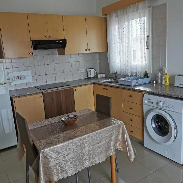 Pari Holiday apartments, ξενοδοχείο στην Πάφο