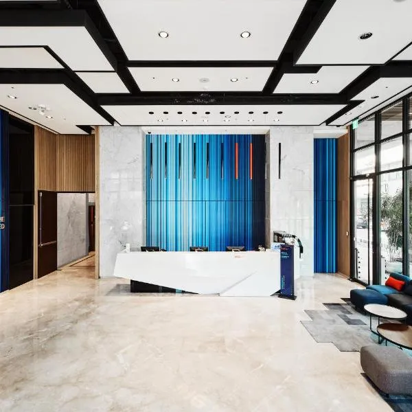 Holiday Inn Express Kaohsiung Love River by IHG、高雄市のホテル