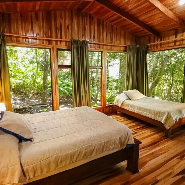 Hotel Flor de Bromelia, hotel in Monteverde