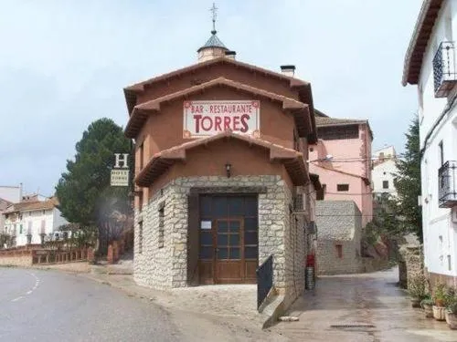Hotel Restaurante El CID, ξενοδοχείο σε Torres de Albarracín
