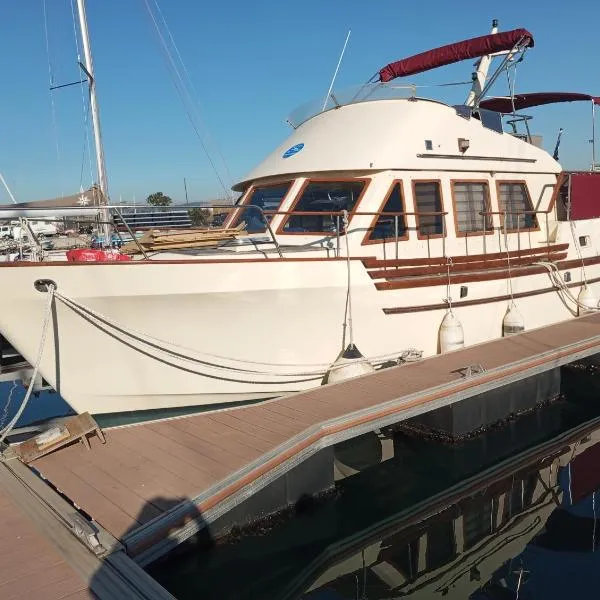 Bateau PAPAYE, hotel en Sète