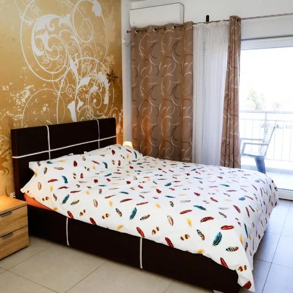 Apartman Zorana, hotel in Tivat