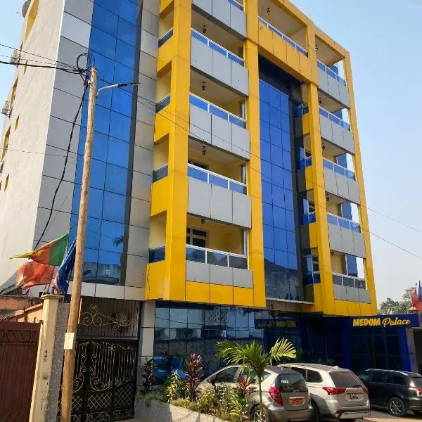 Résidence hôtelière MEDOM Palace, Bastos, hôtel à Yaoundé