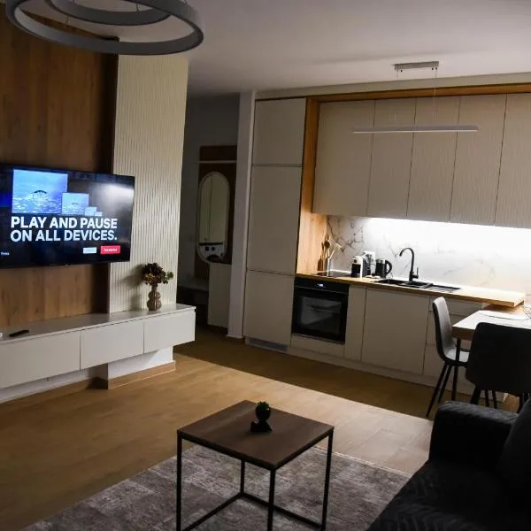 Finn Modern Seaside Apartment, hotel in Durrës