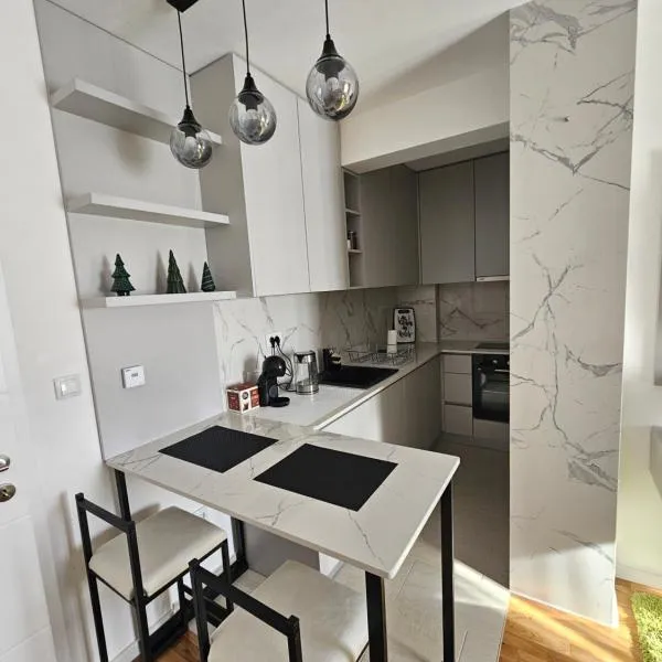 Apartman 33, ξενοδοχείο σε Pale