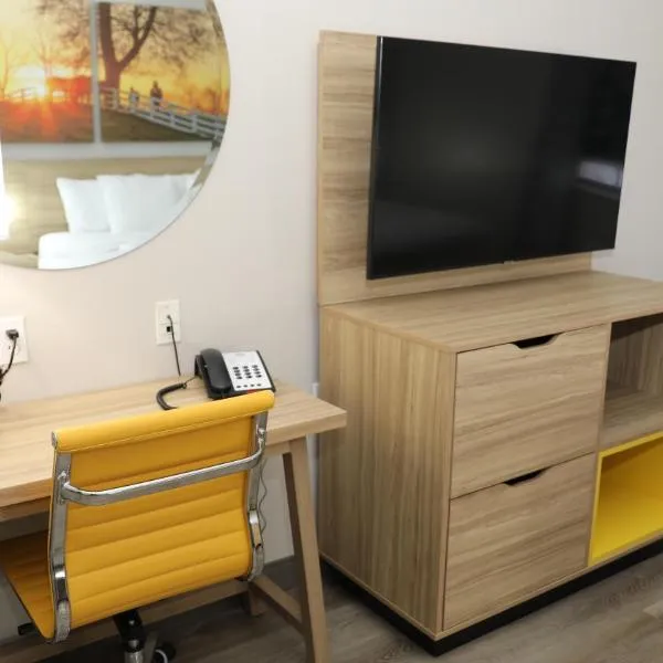 Days Inn & Suites by Wyndham San Antonio North/Stone Oak, Hotel in San Antonio