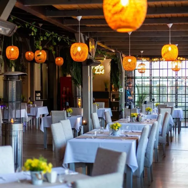 Hotel Restaurant Alesia, viešbutis mieste Corunca