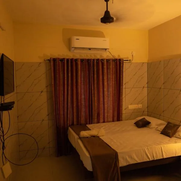 Matha Tourist Home，位于特里凡得琅的酒店