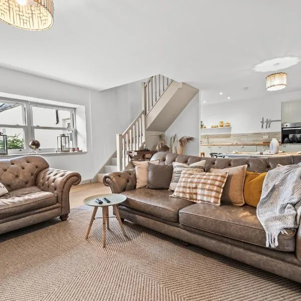 Luxury 3 Bedroom Cottage in Centre of Killin, hotel in Killin