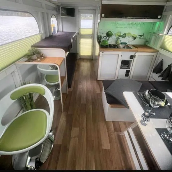 Hausboot Rollyboot, ξενοδοχείο σε Joachimsthal