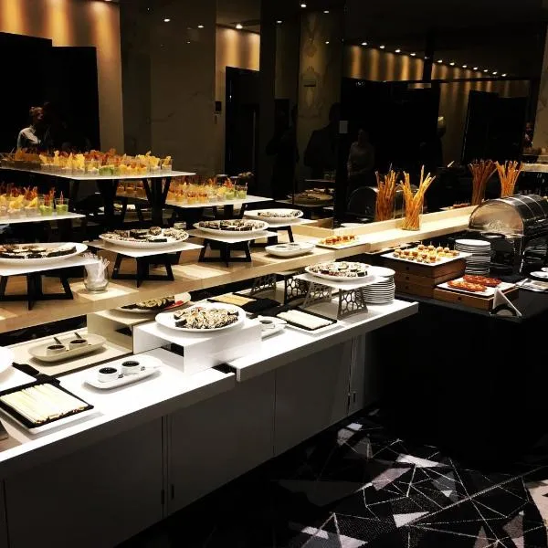 Holiday Inn Rosario by IHG, hotel en Rosario