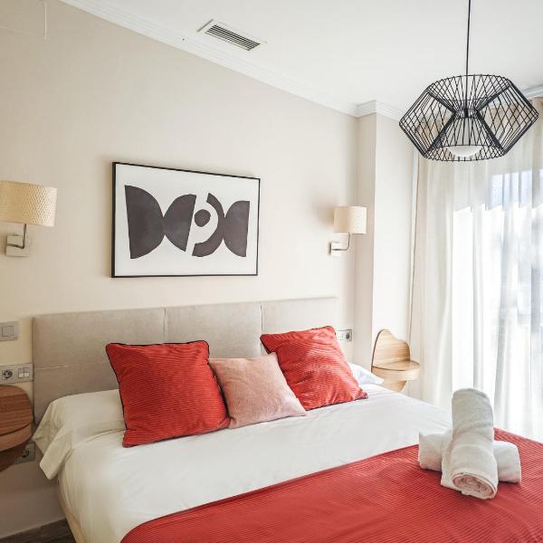 AZZ Sevilla Torre de la Plata Apartamentos, Seville