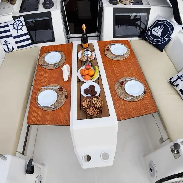 Porto Montenegro Yacht Hotel Tivat, Hotel in Tivat