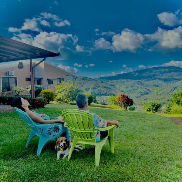 Disfruta del contacto con la naturaleza en el Pacifico, hotel em Esparza