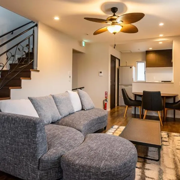 Tsukasa Condo Chatan Alaha, hotel v destinaci Čatan