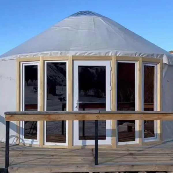 Отдых в комфортабельных юртах в зоне отдыха Kolsay resort!, hotel in Kurmenty