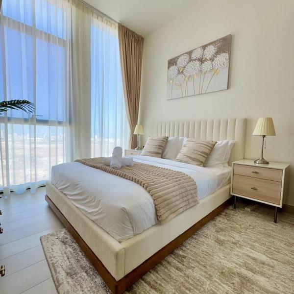 Elegant 2br Jvc Private Pool, Balcony & Parking, Dubai