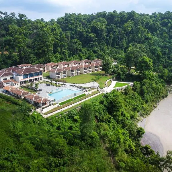 Regenta Resort & Spa By Riverside, Chitwan, hotel en Chitwan