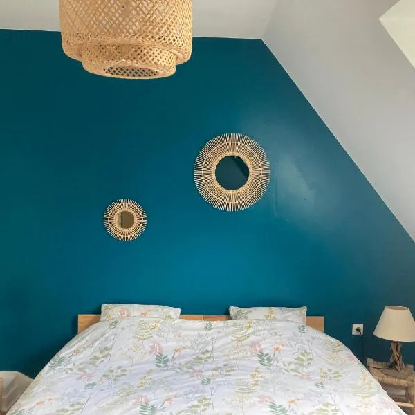 Chambre d hôtes de Kermoal-cuisine et sdb privées、Poullan-sur-Merのホテル