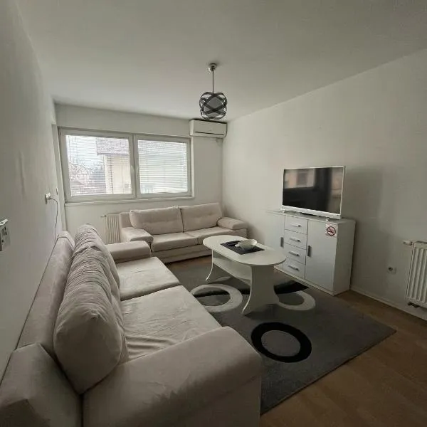 Chromatic Apartment，位于萨拉热窝的酒店