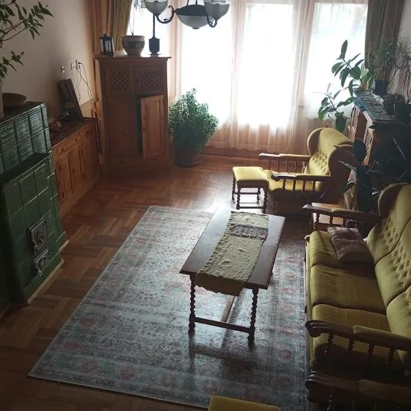 Rózsakert、Romhányのホテル