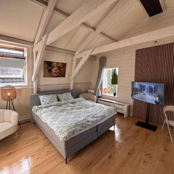 Stylisch Apartments Schanskerhof all with private kitchens - TV all Country - INDOOR SAUNA - NEXT TO THERMEN BAD NIEUWESCHANS, hotel v destinaci Bad-Nieuweschans