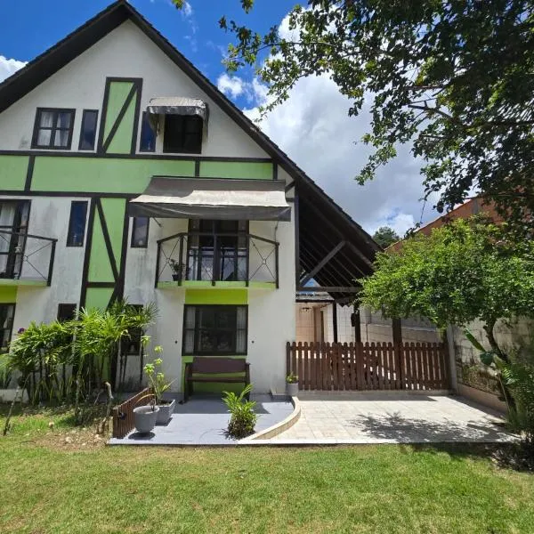 Casa Aconchegante em Condomínio no Centro, hotel in Chapada dos Guimarães