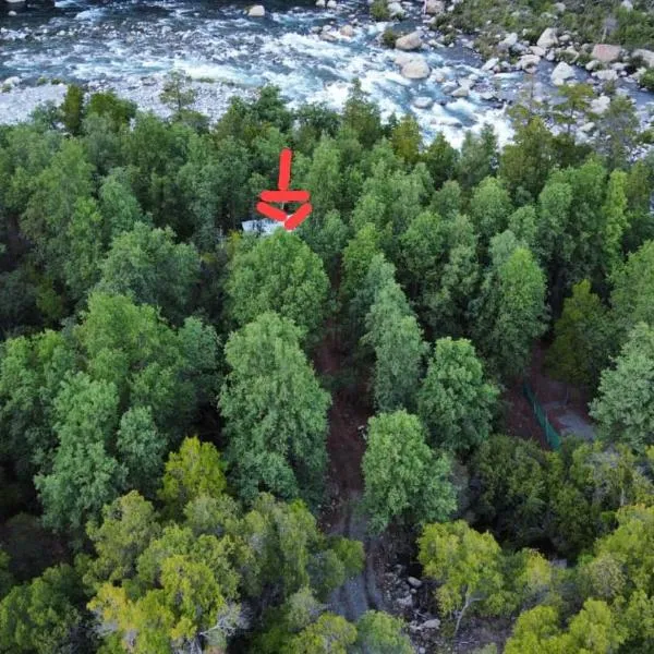 Refugio El Hualo y La Huala del Achibueno, khách sạn ở Linares