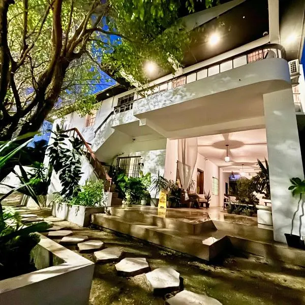 Stylish Apartments - 10 Minutes to Airport & Water Taxi, close to Best Western, hotel a Belize City