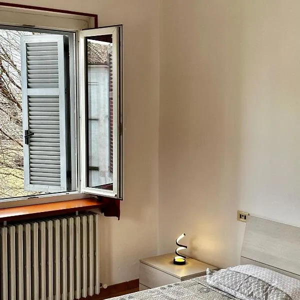 Spazioso appartamento 2, ξενοδοχείο σε Tortona