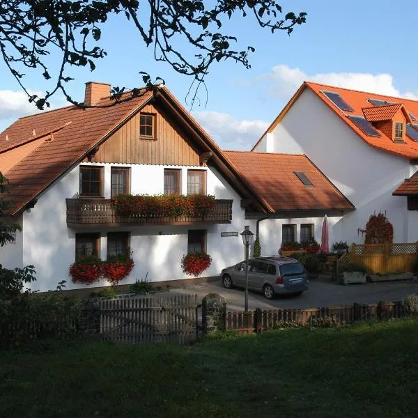 Ferienhof Hillenberg, hotel v destinaci Hausen