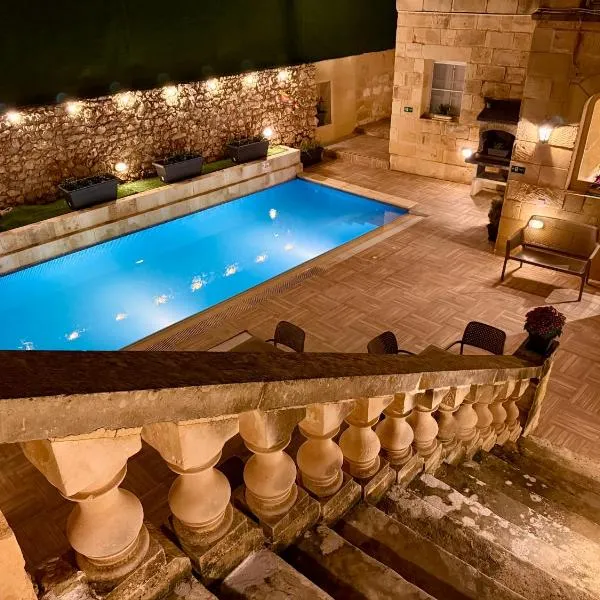Ta' Matmura B&B, hotel v destinaci Għarb