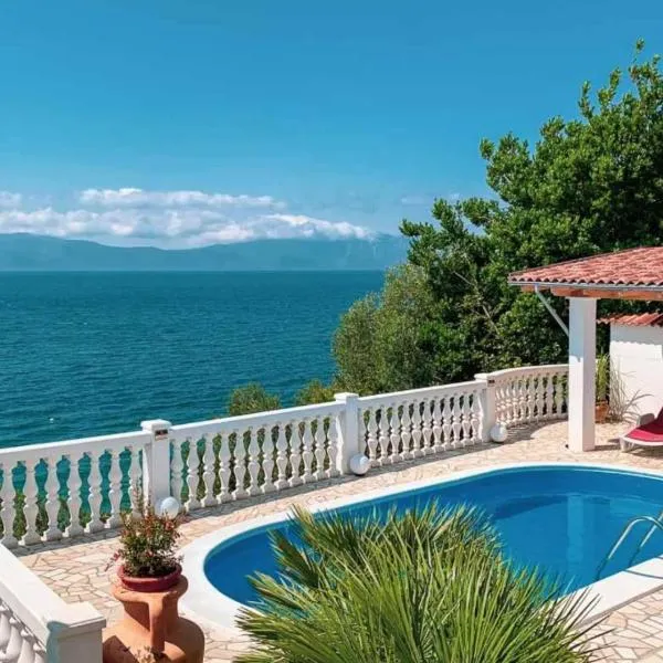 Villa Amarila, hôtel à Podaca