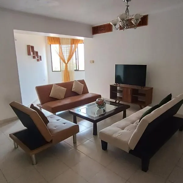 Comfortable and perfect location in Lechería, hotel di El Morto de Barcelona