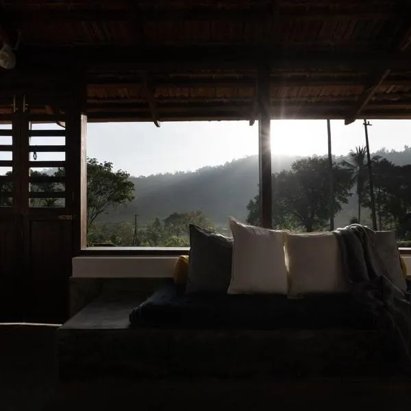 Chitrabanu Estate Inn, hotel em Ammatti