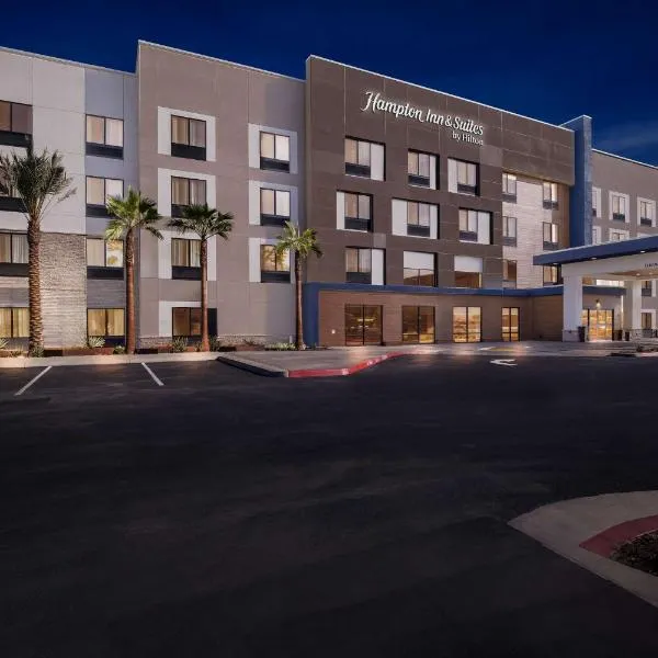 Hampton Inn & Suites Corona, Ca, hotell i Corona