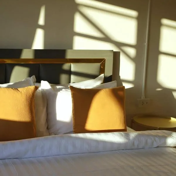 The 5ive Homestay, hotel en Chiang Rai