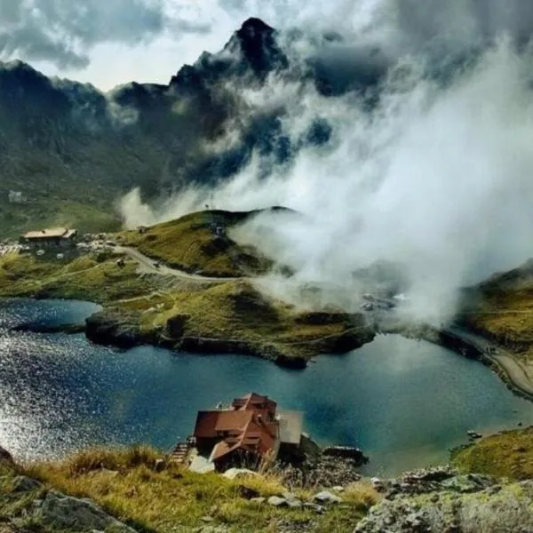 Cabana Bâlea Lac, hotel in Cîrţişoara