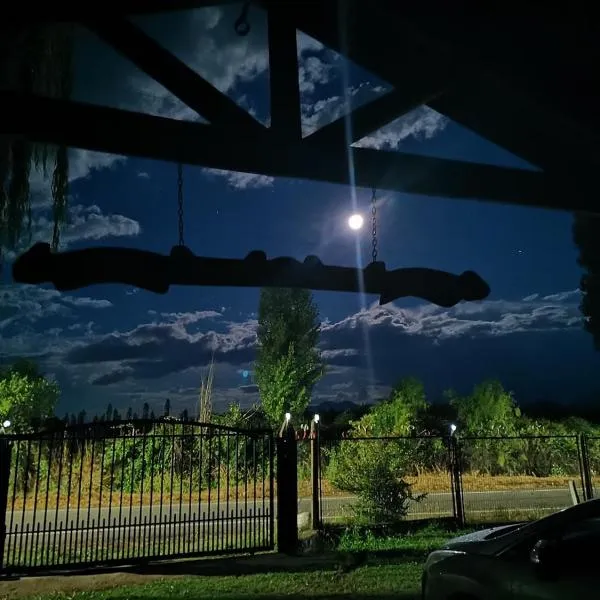 Molina, cerca de 7 Tazas, campo con animales,位于库里科的酒店