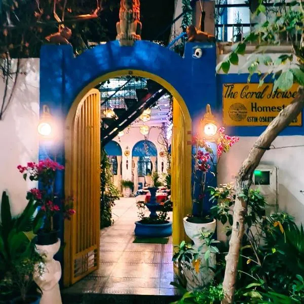 The Coral House Homestay by the Taj, Hotel in Agra