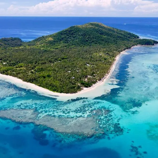 Coconut Beach Resort, hotel en Tavewa