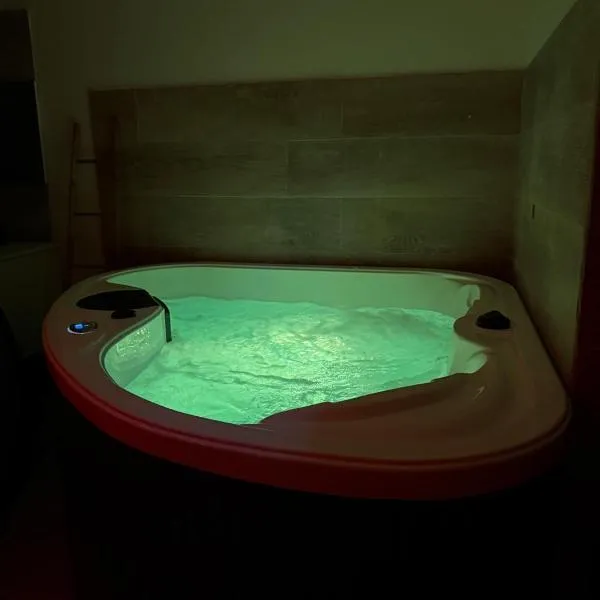 Love Room Ô Fruit de la passion, ξενοδοχείο σε Le Gosier